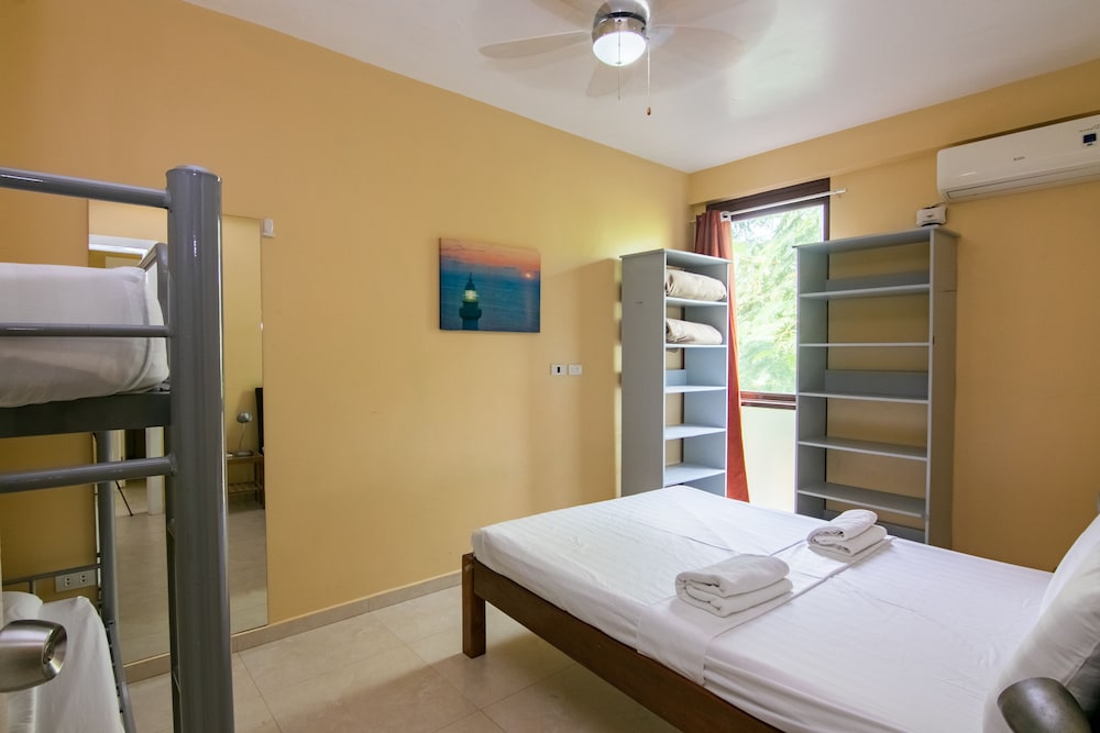 Reef Beach Resort 23/69