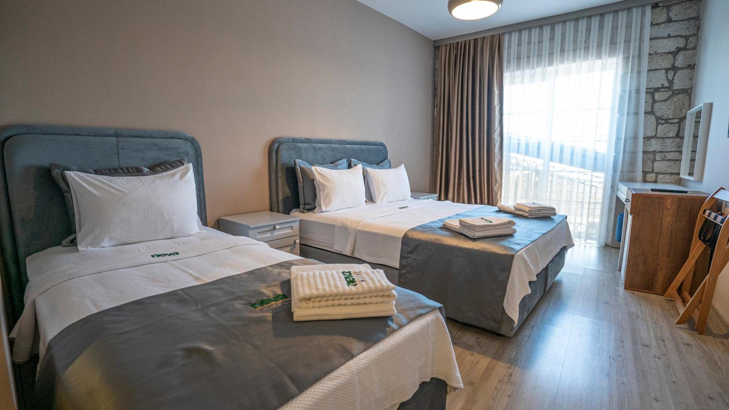 غرفة سوبيريور ثلاثية، Ala Rosa Alacati Hotel - Adults Only 2/10