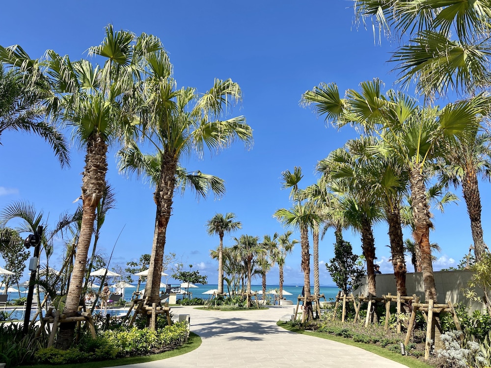 Ryukyu Hotel and Resort Nashiro Beach 41/49