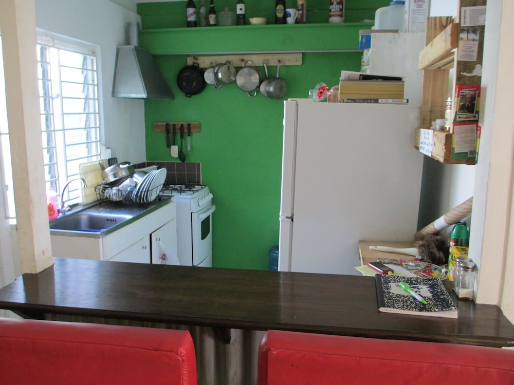 Kingsworth Hostel 32/42