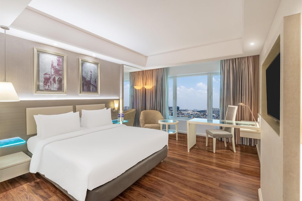 Radisson Hyderabad Hitec City 14/66