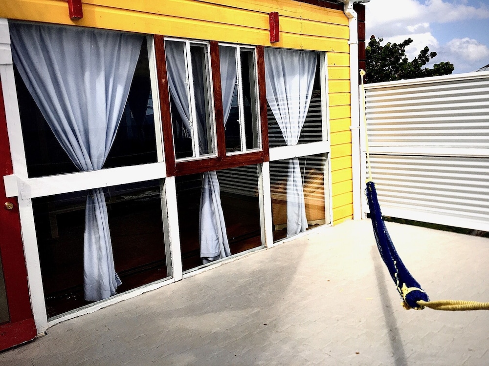Sea Cliff Resort 24/50