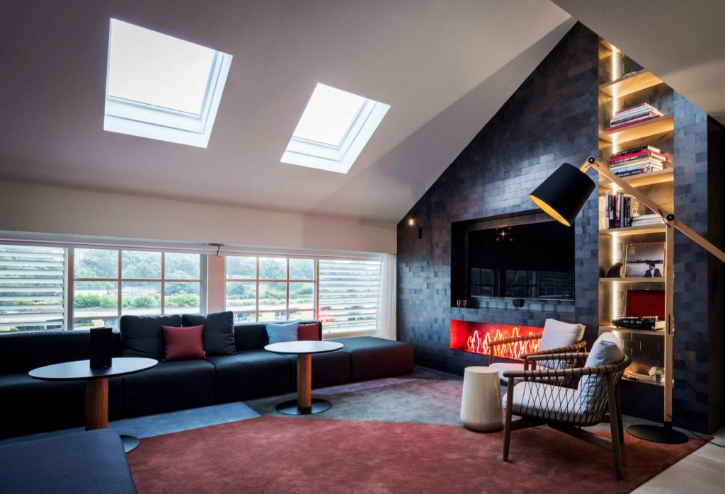 Rockstar, Suite