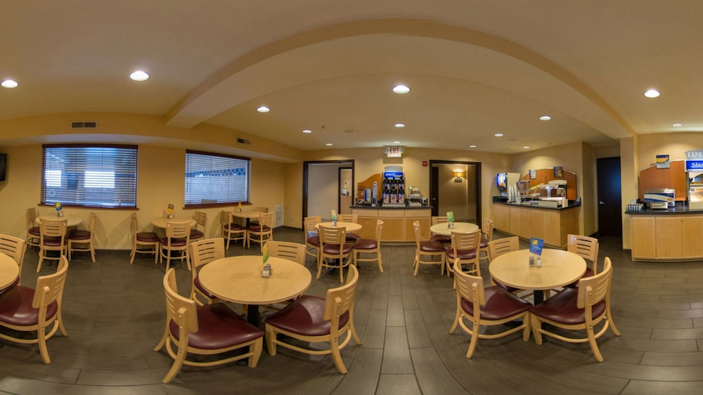 Holiday Inn Express Portland East - Troutdale 65/78