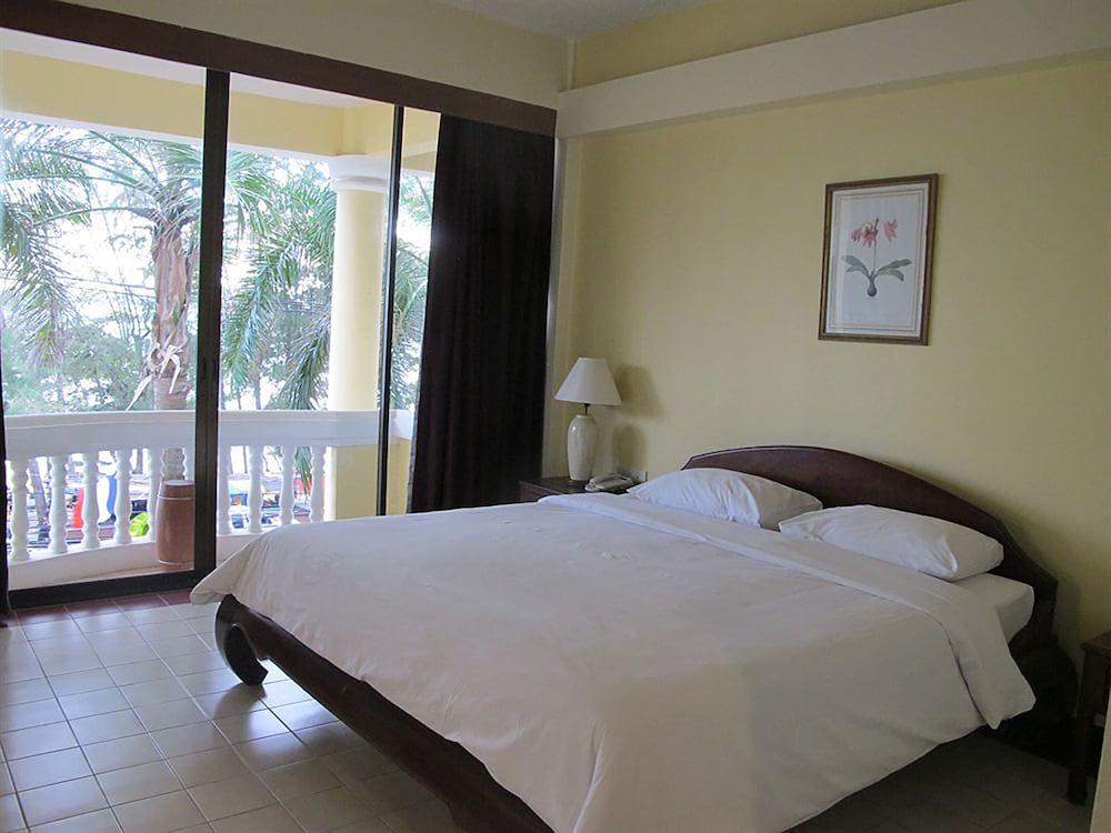 Mae Pim Resort Hotel 25/56