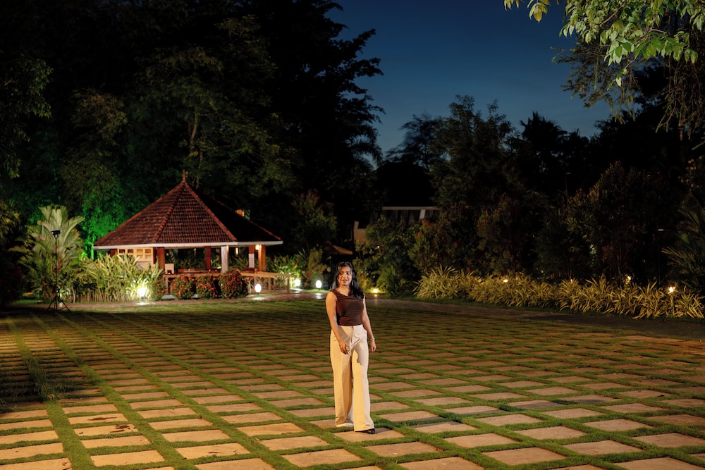 Nihara Resort And Spa 47/50