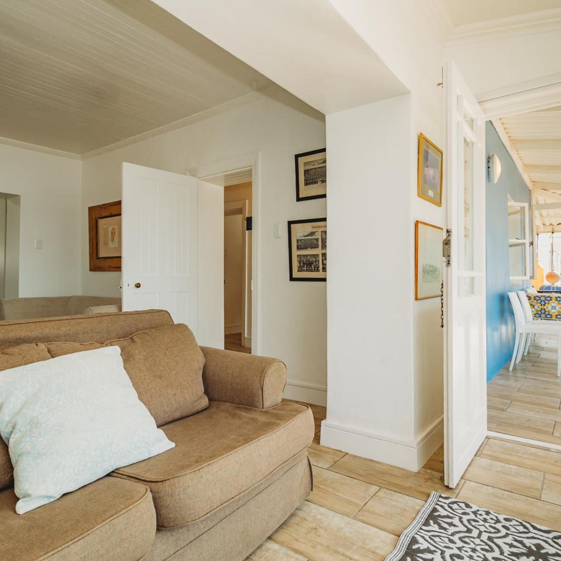 Silver Spray Beach Accommodation 14/40