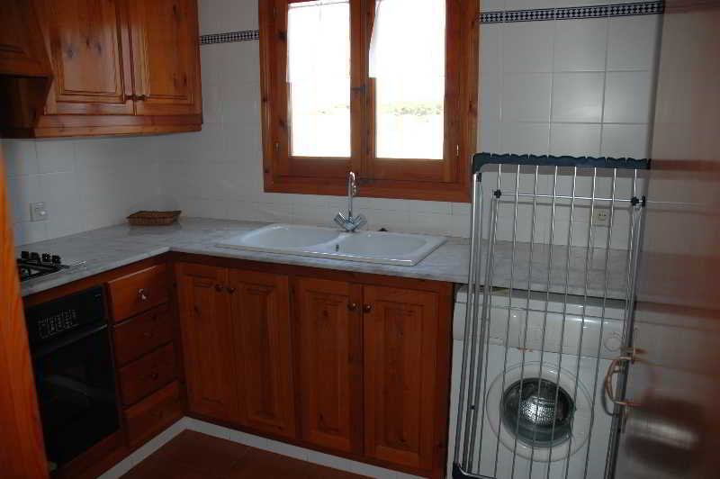 APARTAMENTOS ES BRUCS CALA MORELL 37/41