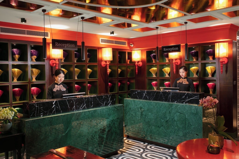 L Hotel du Lac Hanoi 7/49