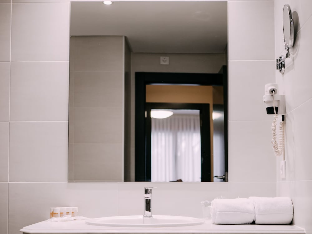 El Montico Hotel 32/33
