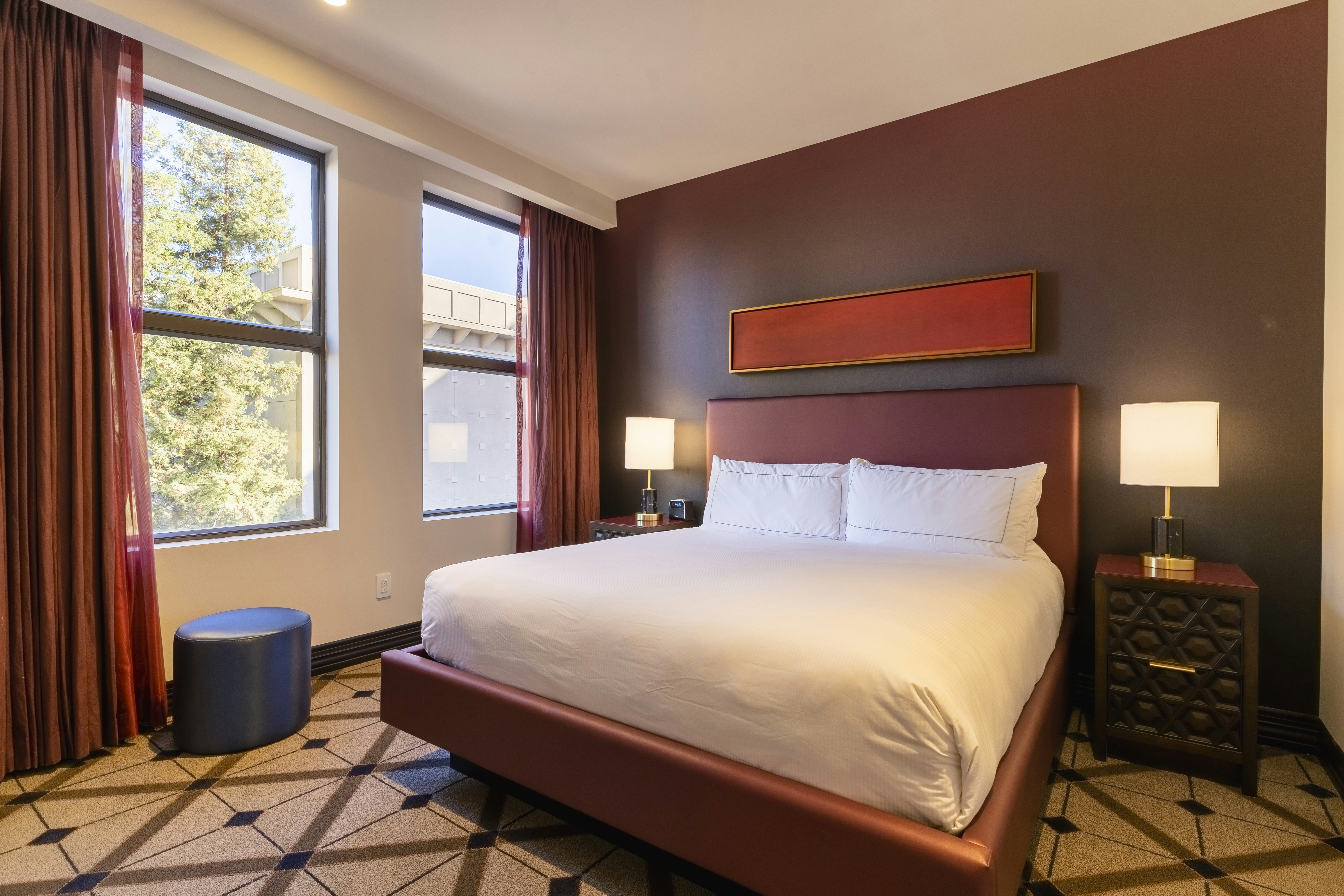 JUNIOR SUITE, KING BED, ACCESSIBLE