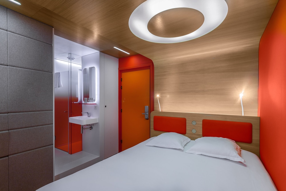 Hotel Odyssey By Elegancia 12/55