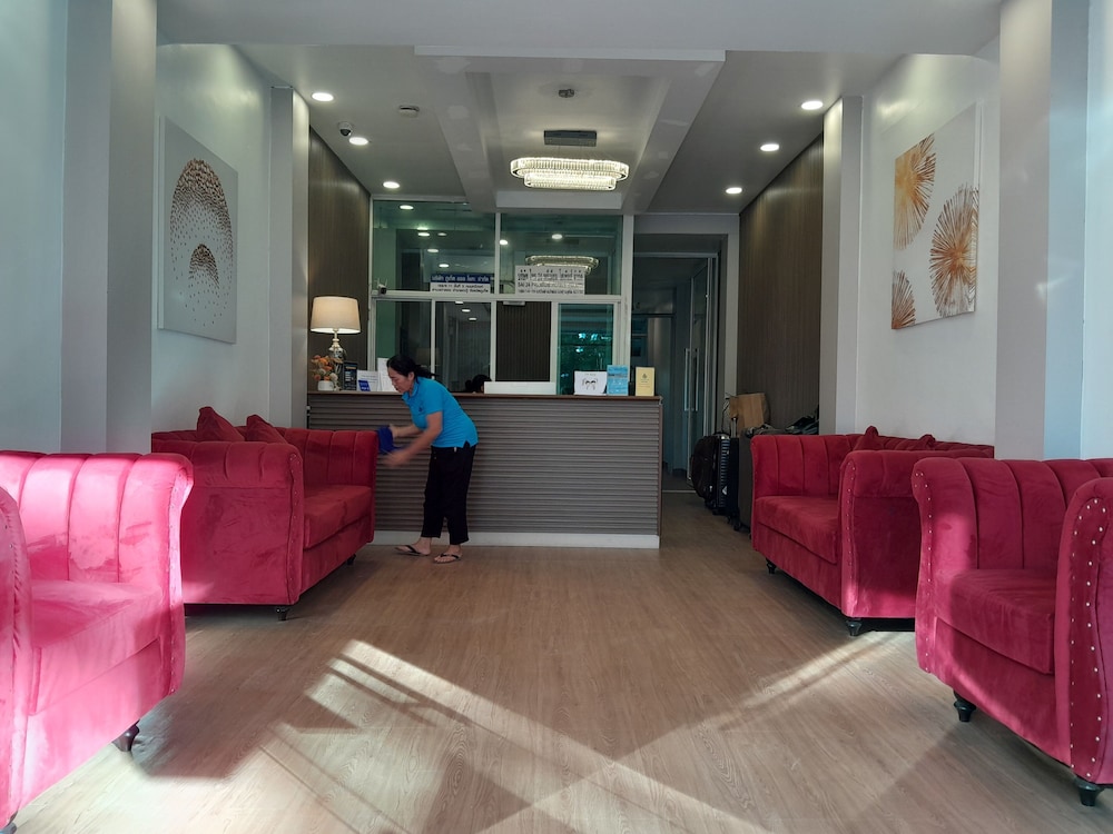 MODERN LIVING HOTEL 30/45