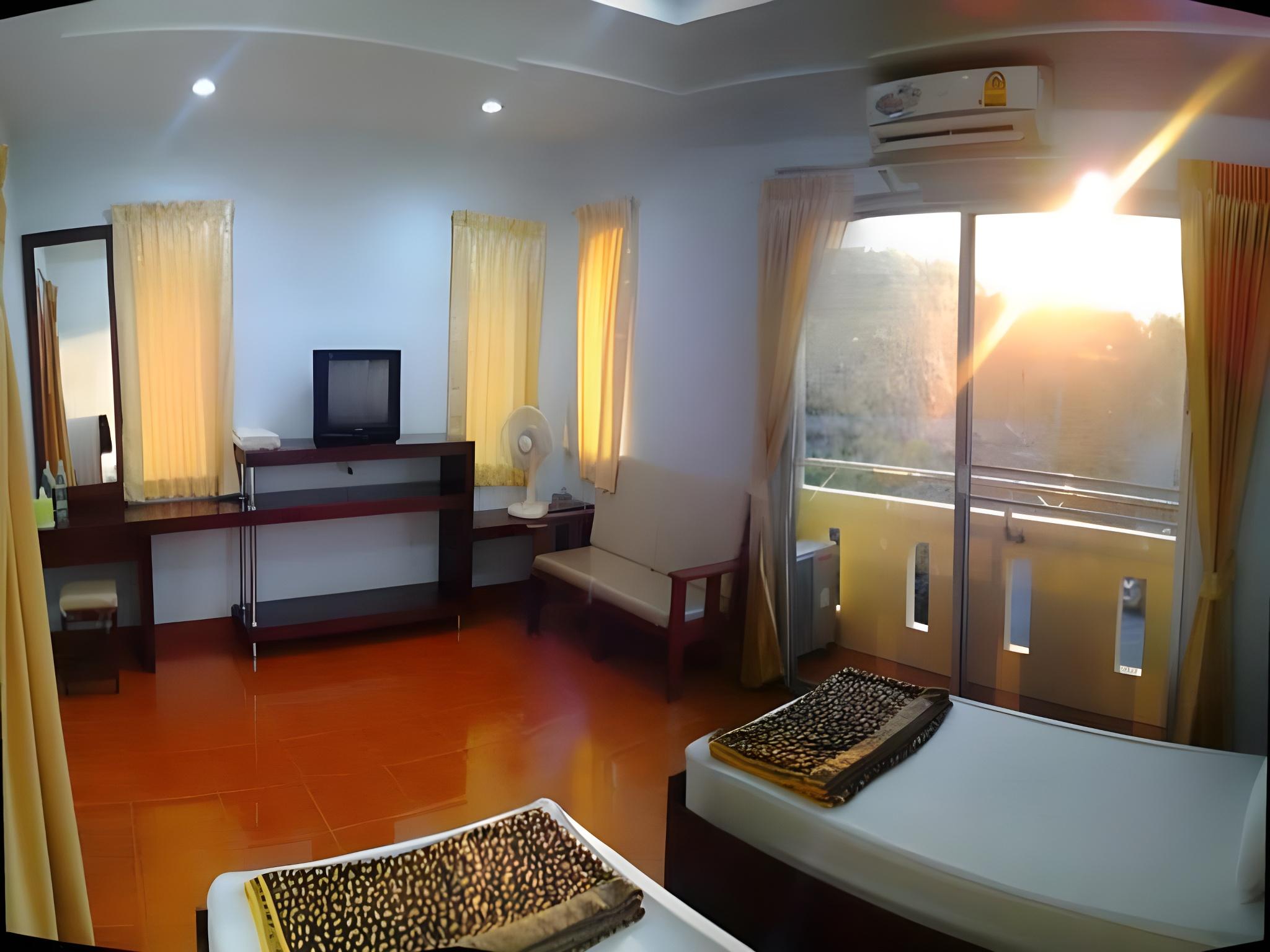Chanthanee Hotel 25/34