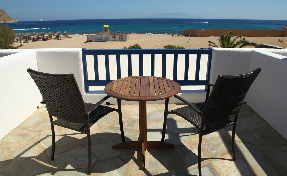 Myconian Sunrise Relais & Chateaux Hotel 77/86