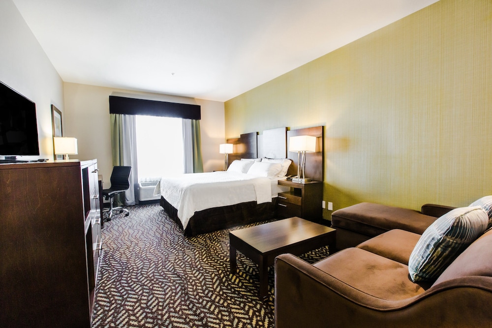 Holiday Inn Express & Suites Spruce Grove - Stony Plain 30/68
