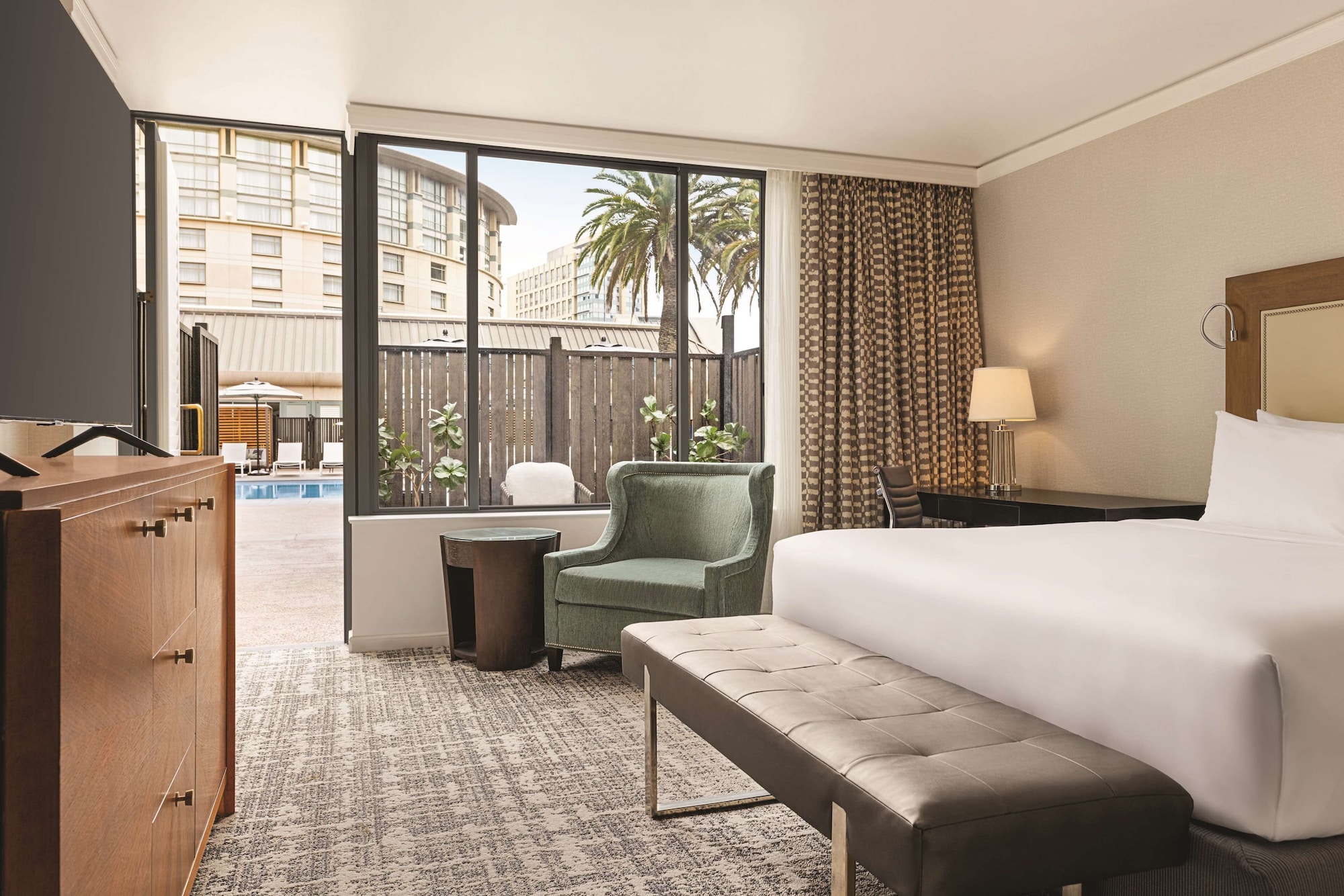 Room, King Bed, Pool Access