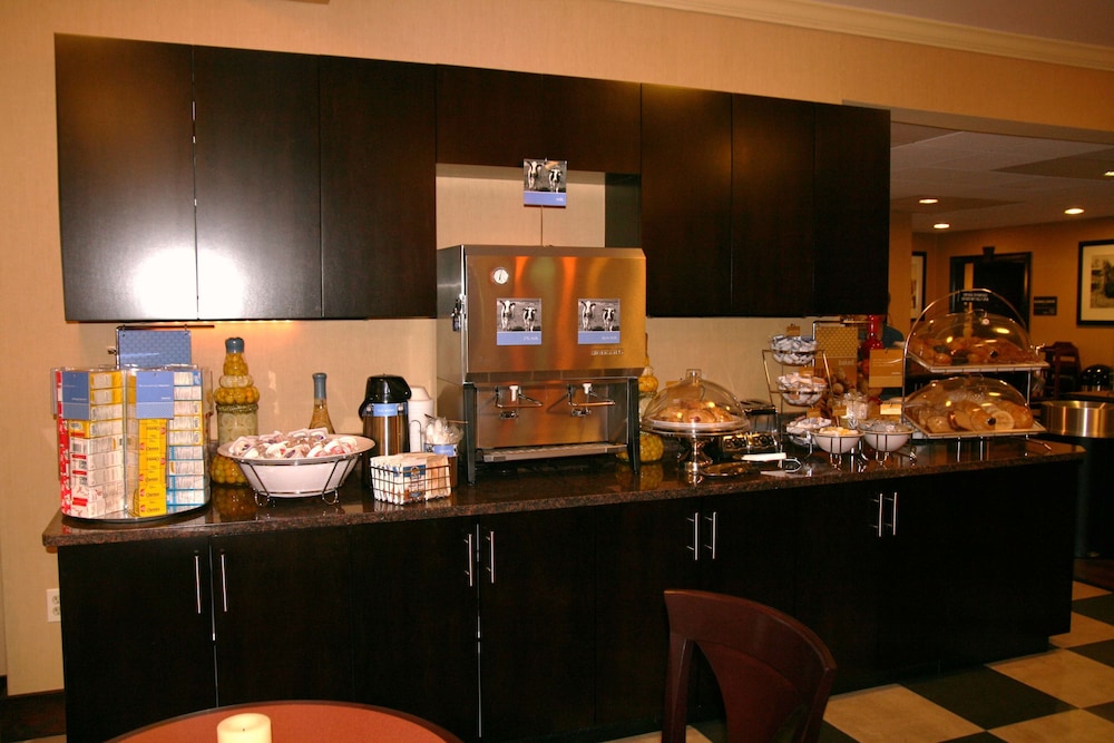 restaurant cafeteria