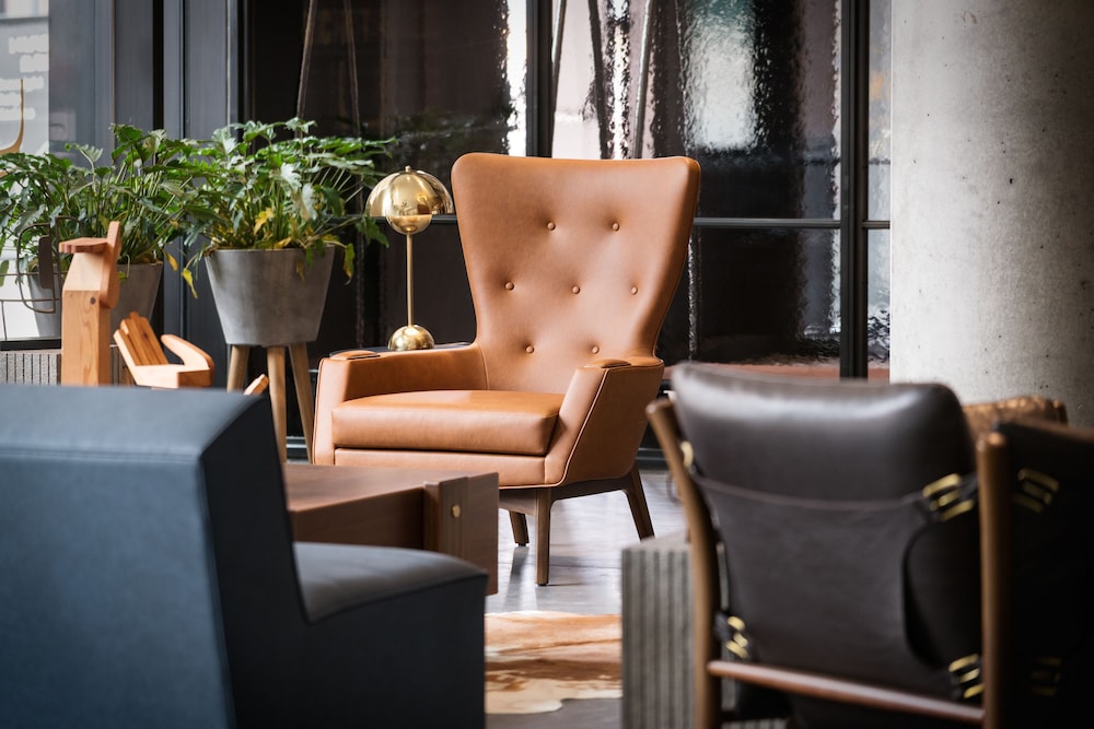 The Maven Hotel At Dairy Block 57/83