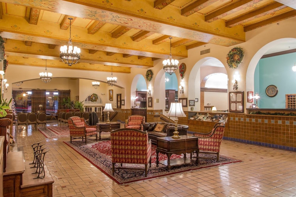 Hassayampa Inn 53/61