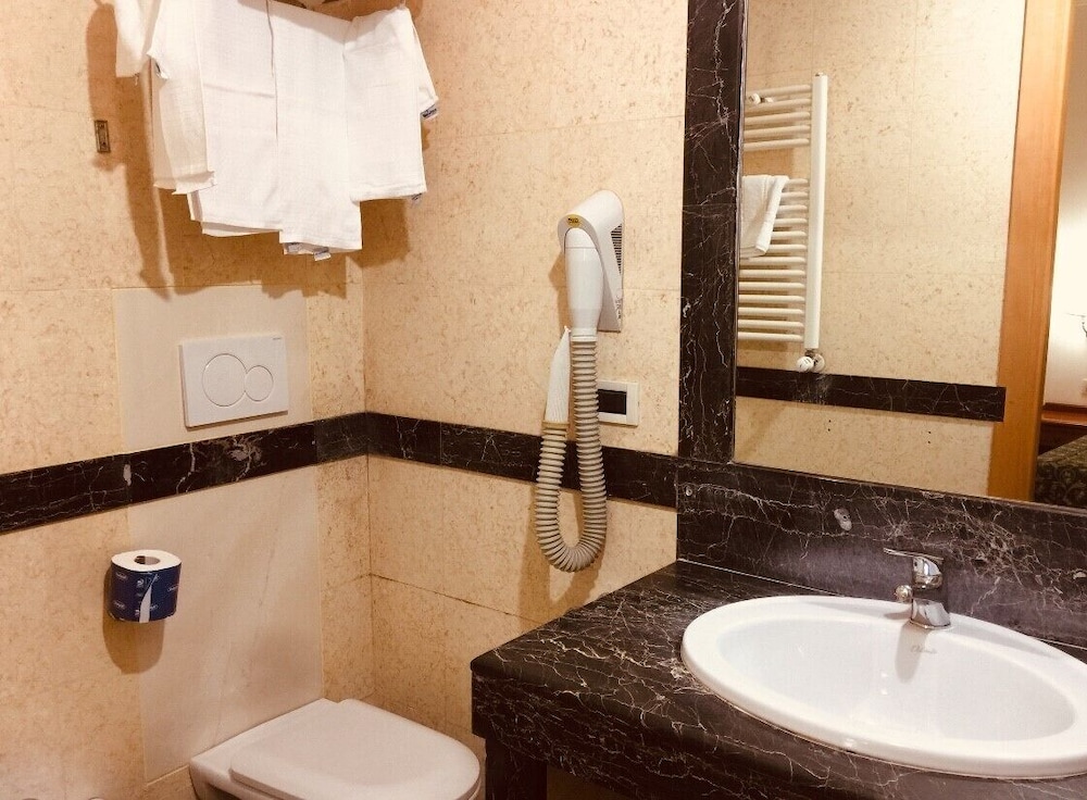 Hotel Champagne Palace 25/67