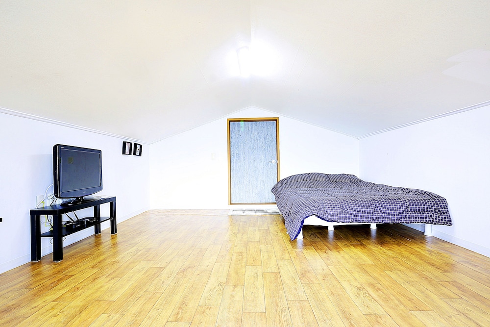 Jeju Beach House 26/32