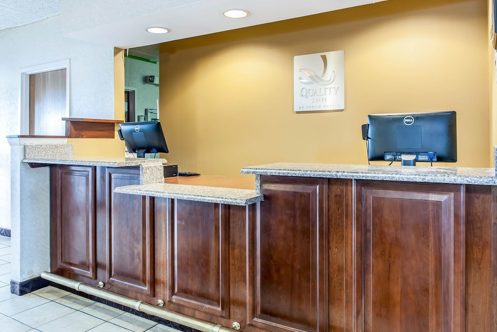 Quality Inn I-75 West Chester-North Cincinnati 17/49