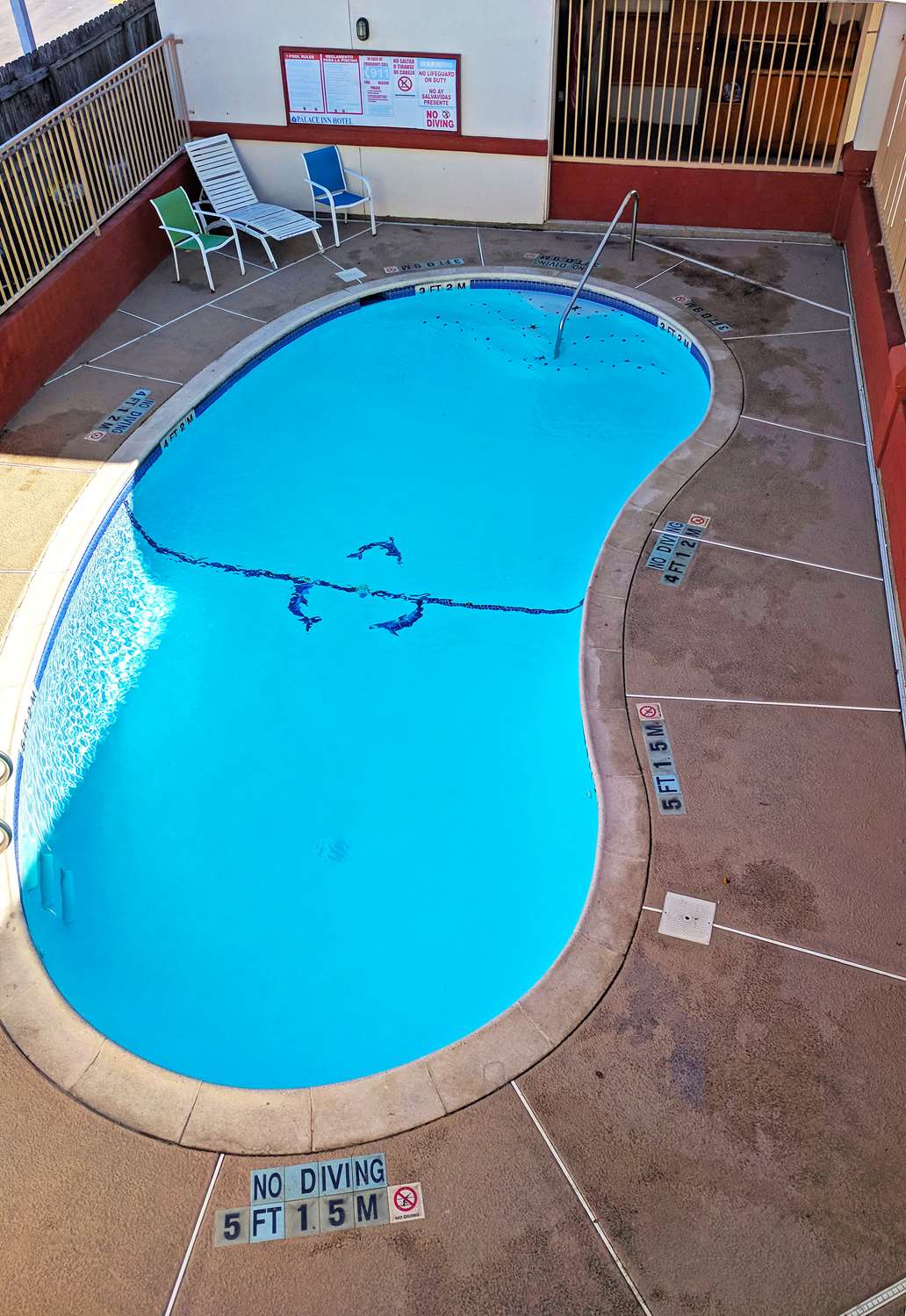 Americas Best Value Inn Brownsville 23/35