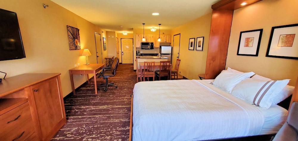 Best Western Premier The Lodge On Lake Detroit 14/35