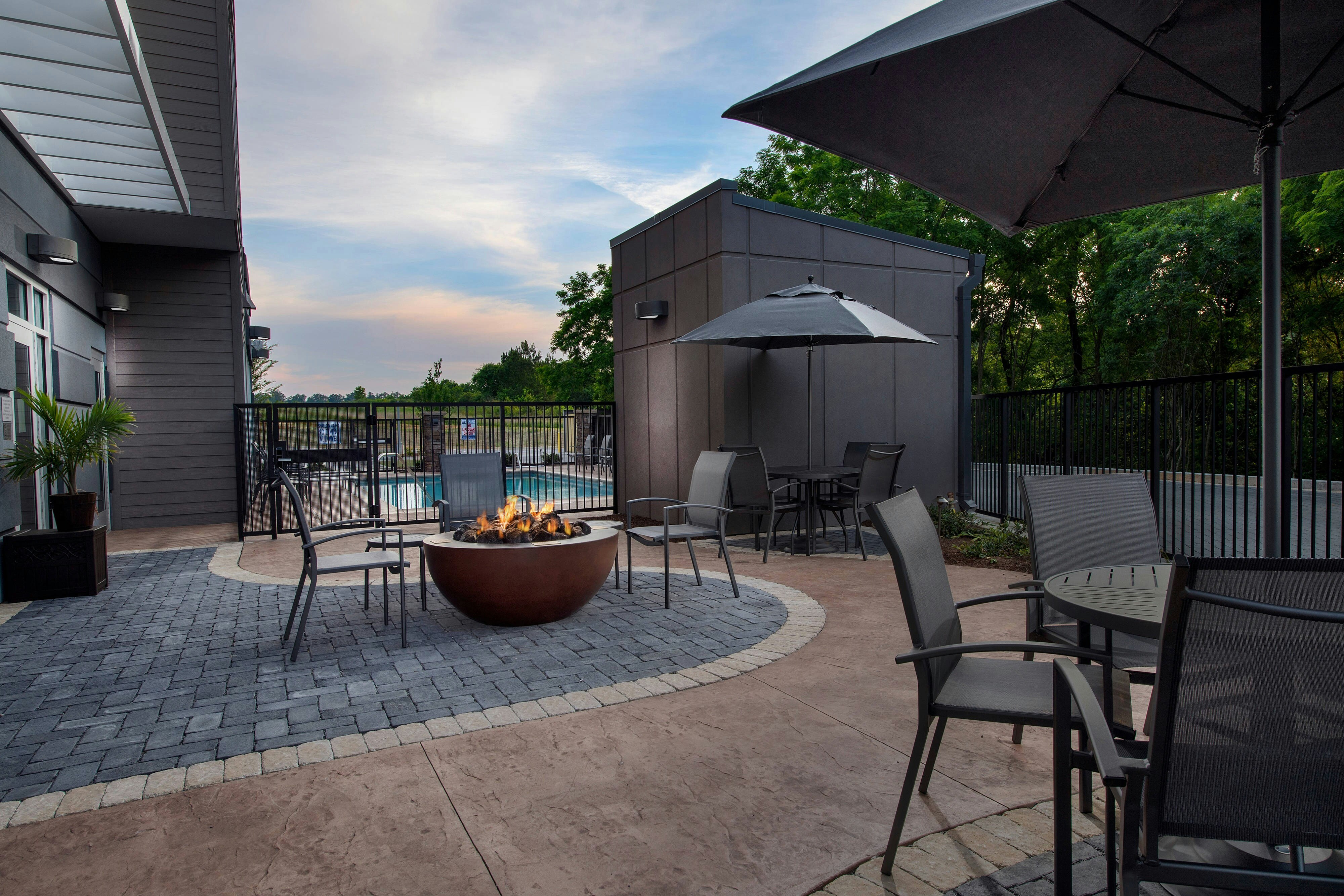 Fairfield Inn & Suites By Marriott Knoxville Lenoir City/I-75 16/37