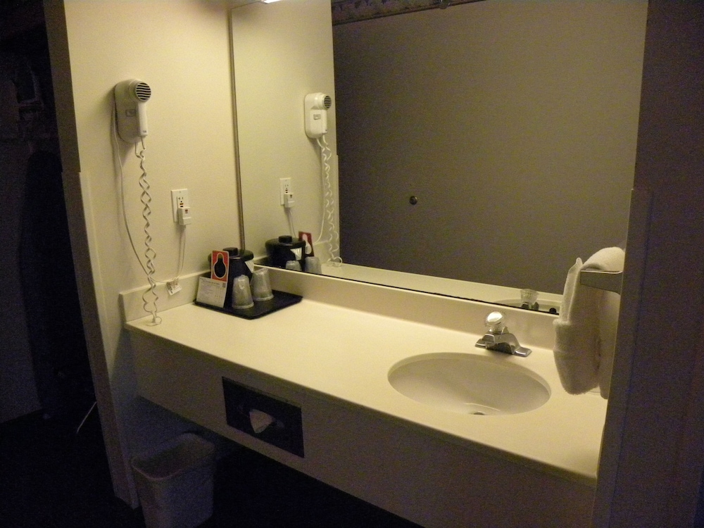 New Victorian Suites 66/66
