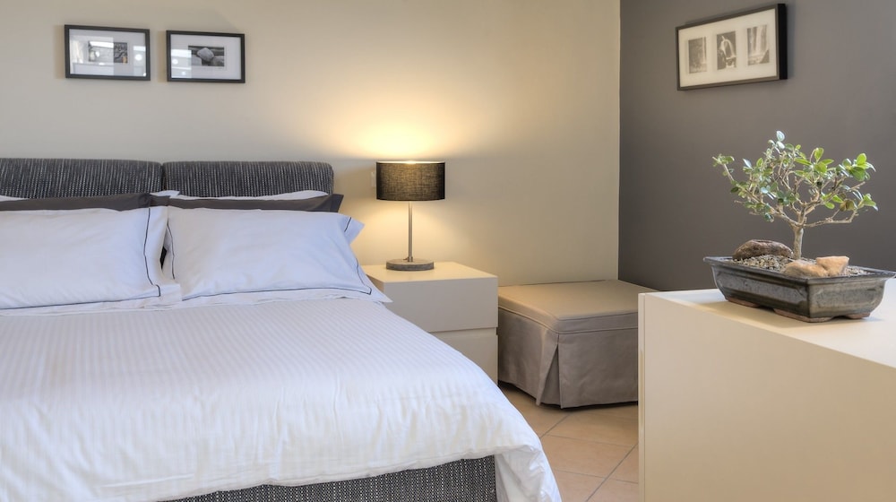 Marini Luxury Apartments And Suites 9/75