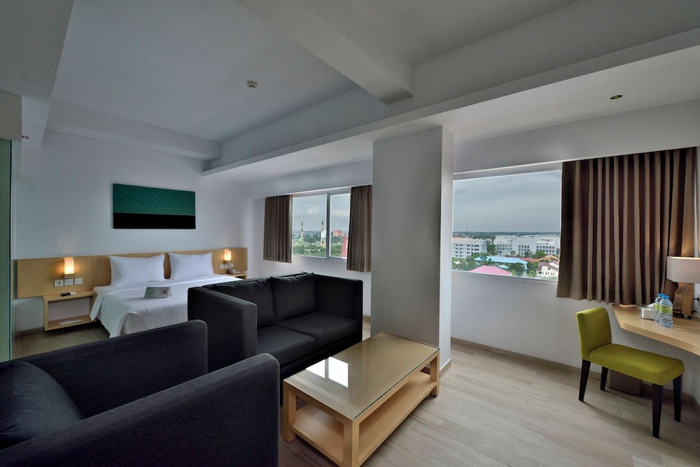 Whiz Hotel Sudirman Pekanbaru 24/36