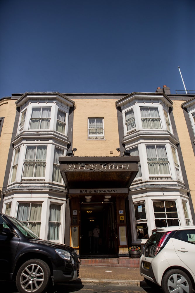 Yelf's Hotel 1/25