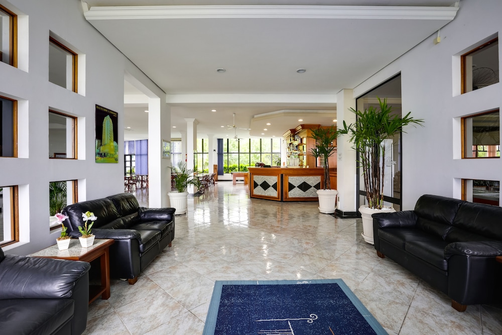 Hotel San Isidro 25/40