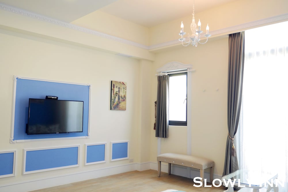 Slowly Inn 36/50