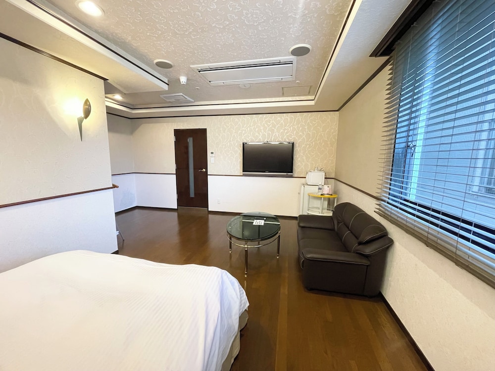 Hotel Ritz Koshien 16/62