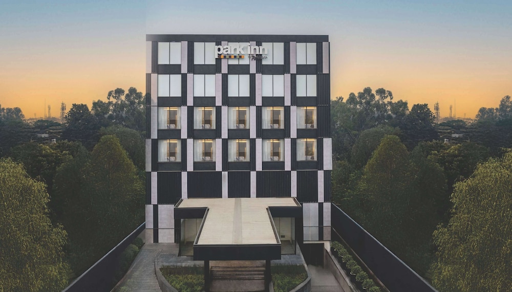 Park Inn by Radisson Jalandhar 1/28