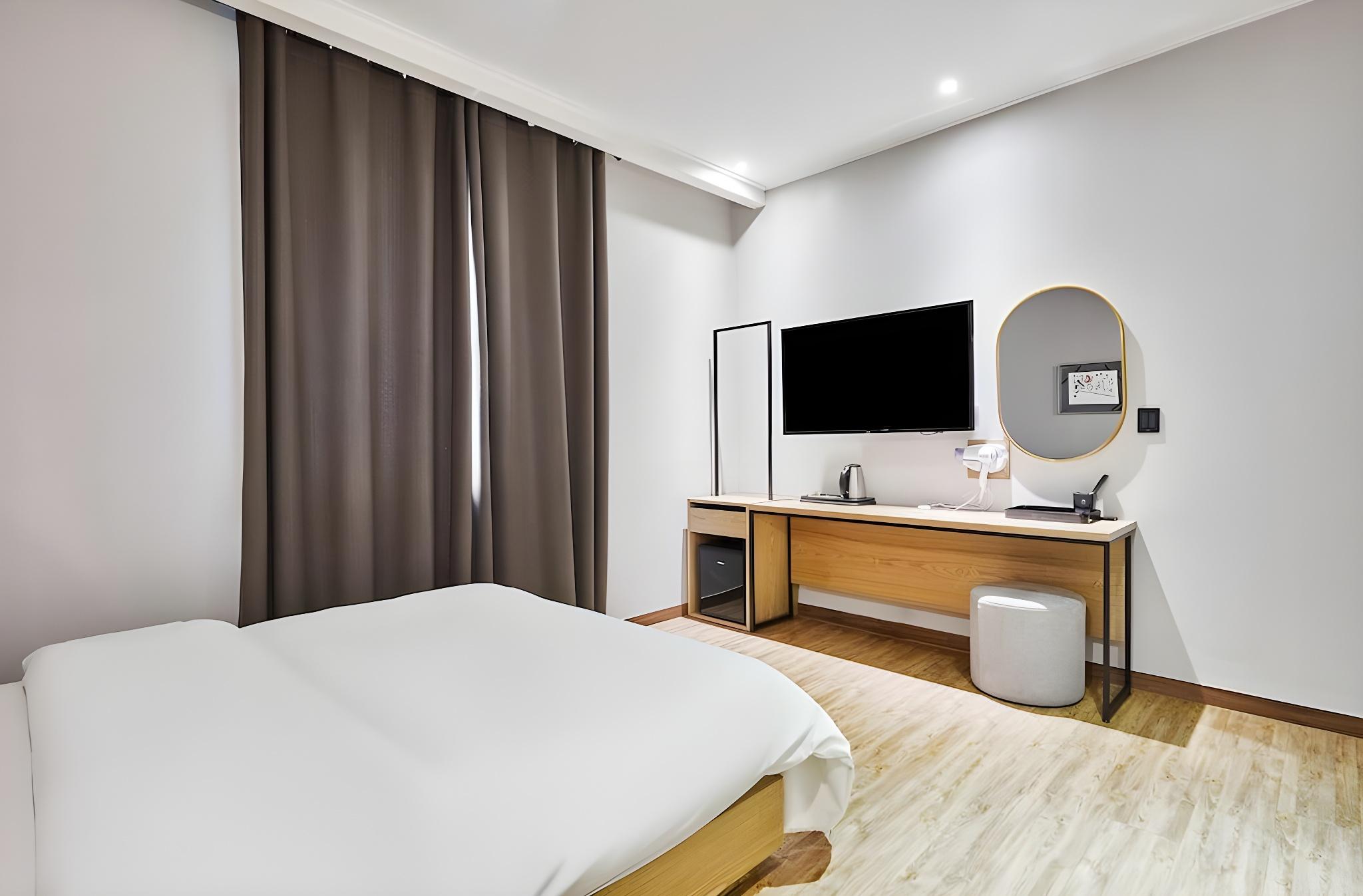 Pacific, Double Bed