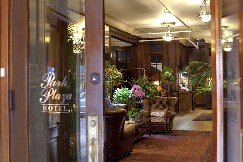 PARK PLAZA HOTEL 45/57