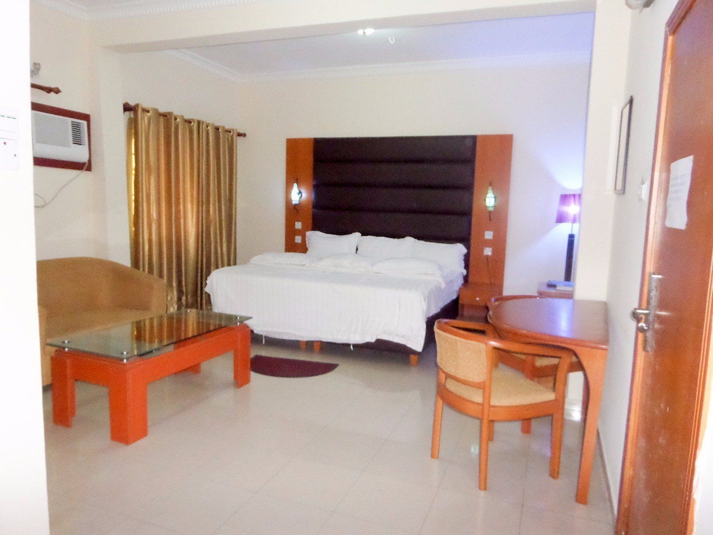 Gilford View Hotels Ltd 8/25
