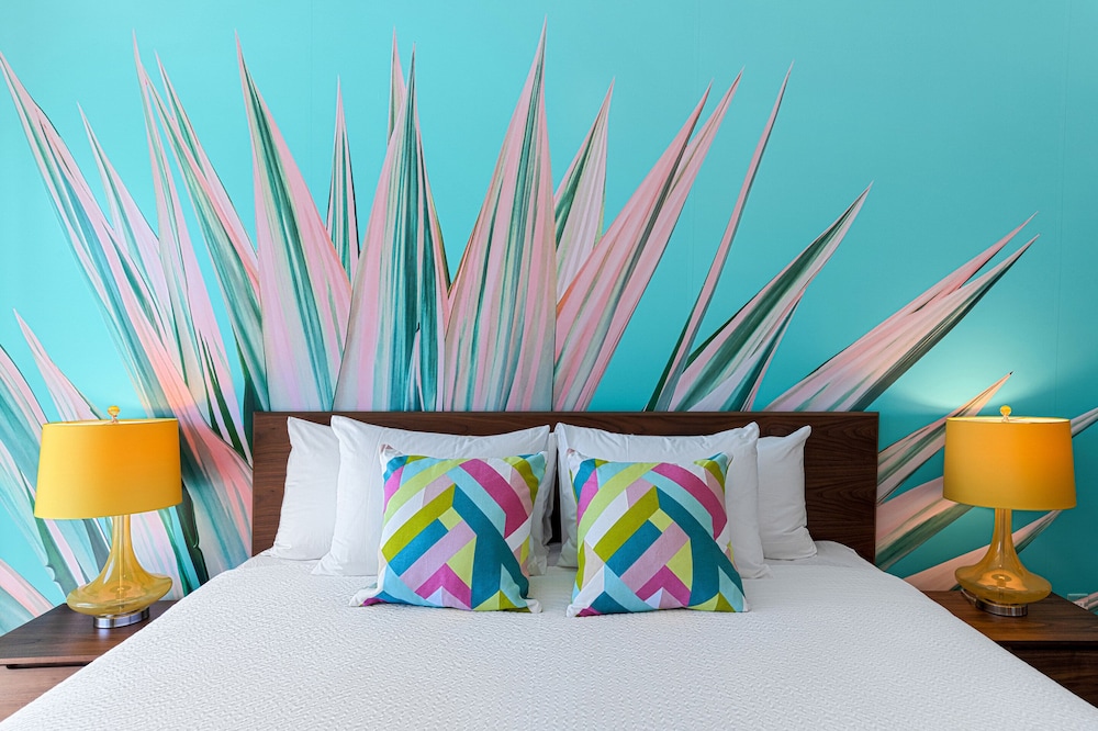 The Paloma Resort 10/50