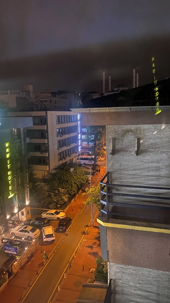 Lotis Hotel 20/35