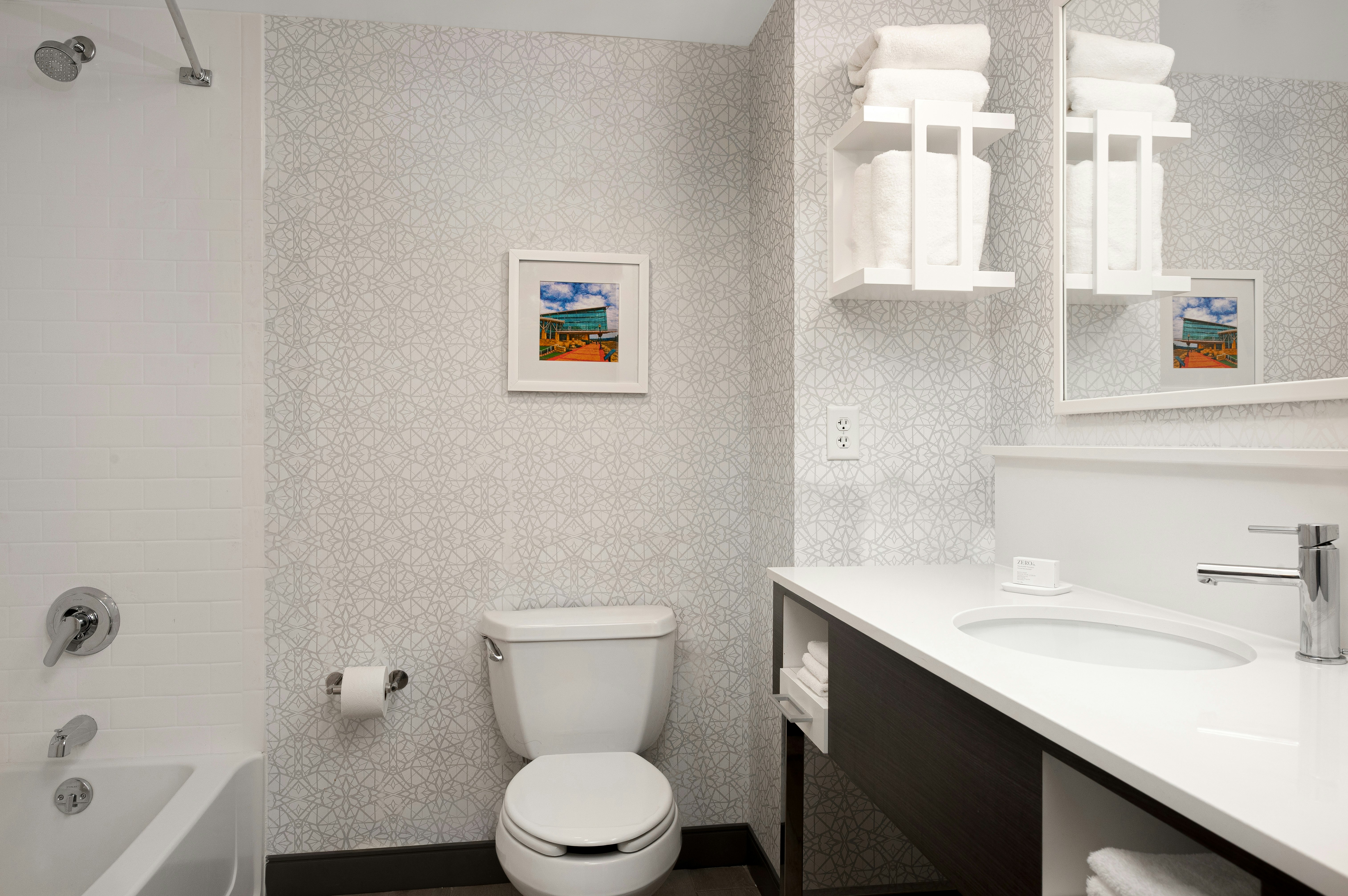 غرفة بسريرين كوين بحوض استحمام، Hampton Inn Dubuque 4/5