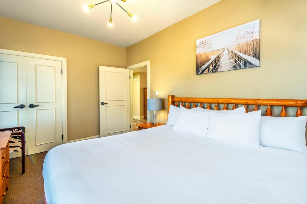 Calabogie Peaks Hotel, Ascend Hotel Member 11/50