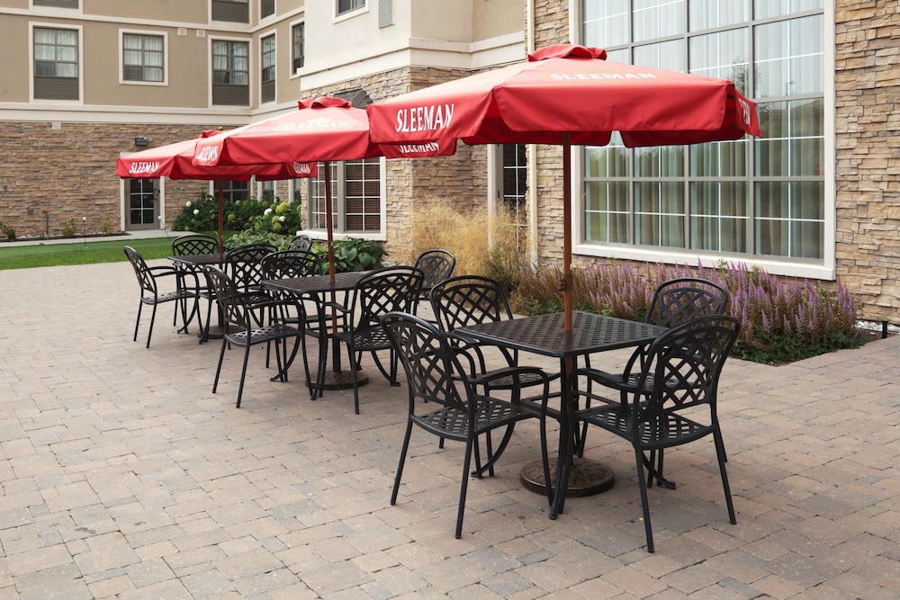 STAYBRIDGE SUITES GUELPH 58/78