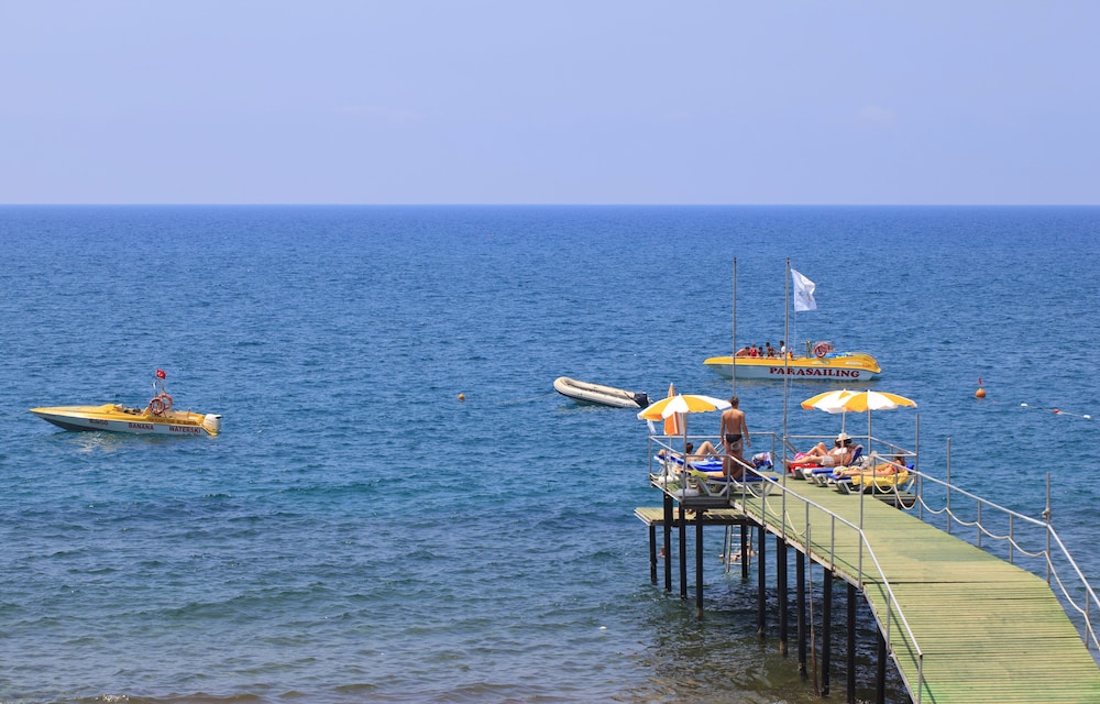 Vital Beach Hotel 30/50