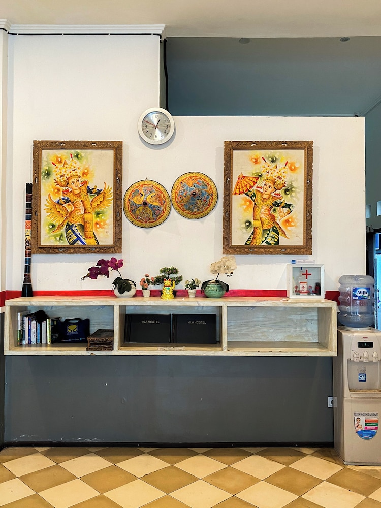 Ala Hostel 4/40