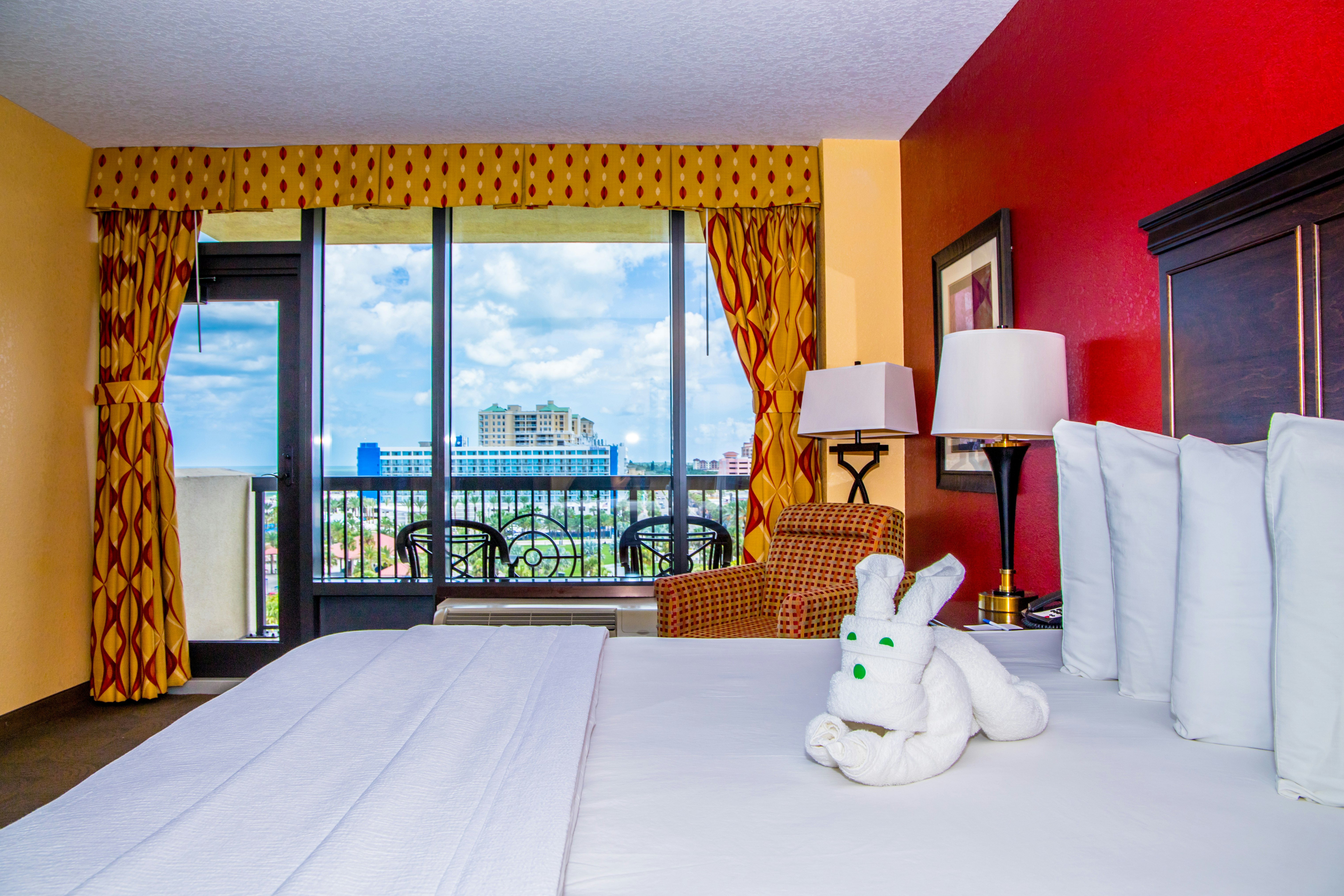 Pier House 60 Marina Hotel 23/67
