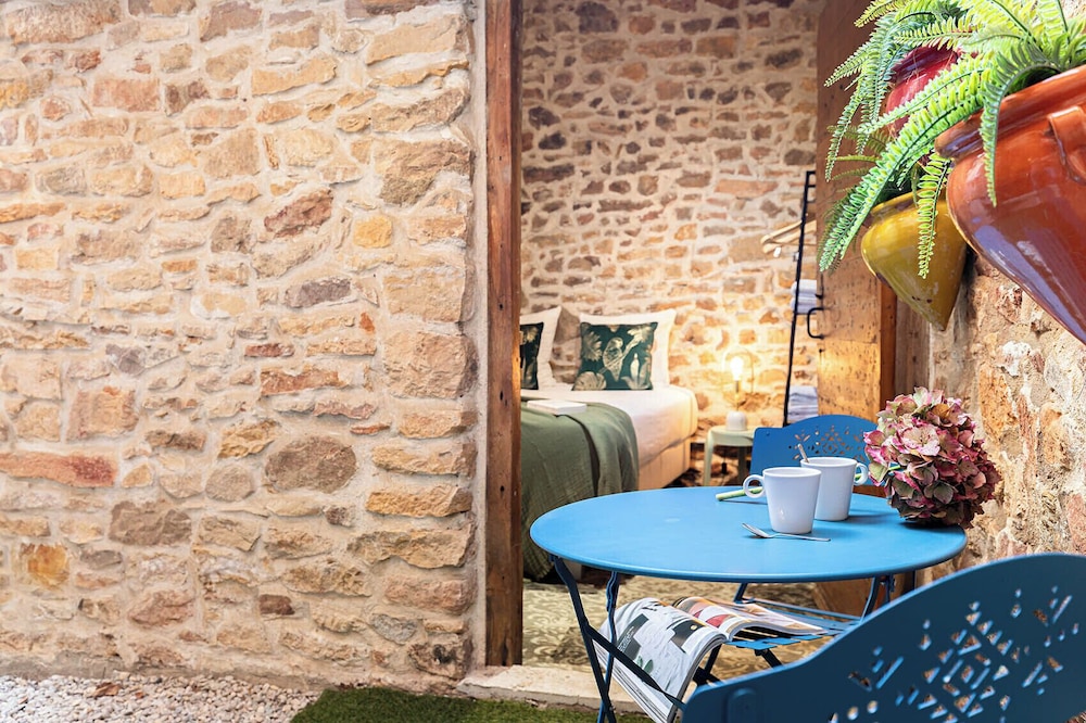 Le Savigny 24/50